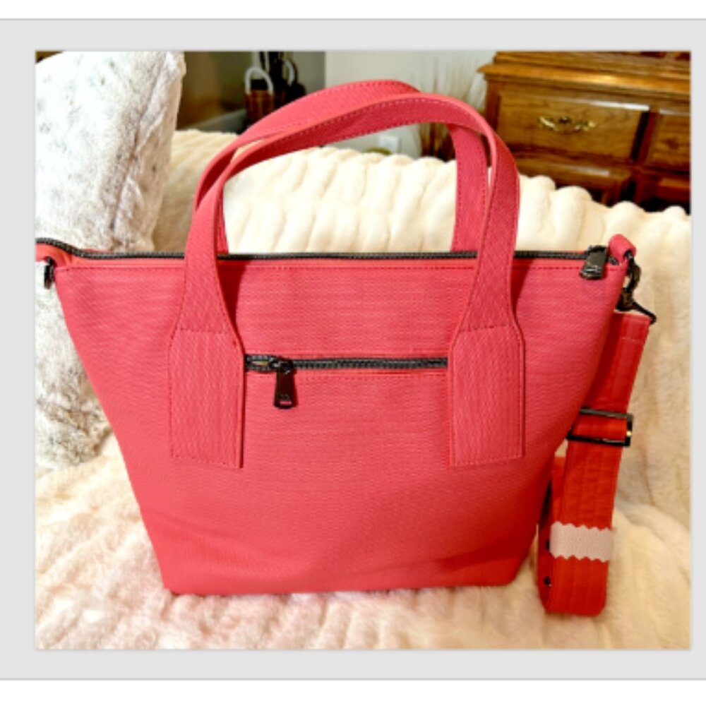 New Without Tags Alto Matte Luxe VL Convertible Tote Bags - Picture 2 of 8